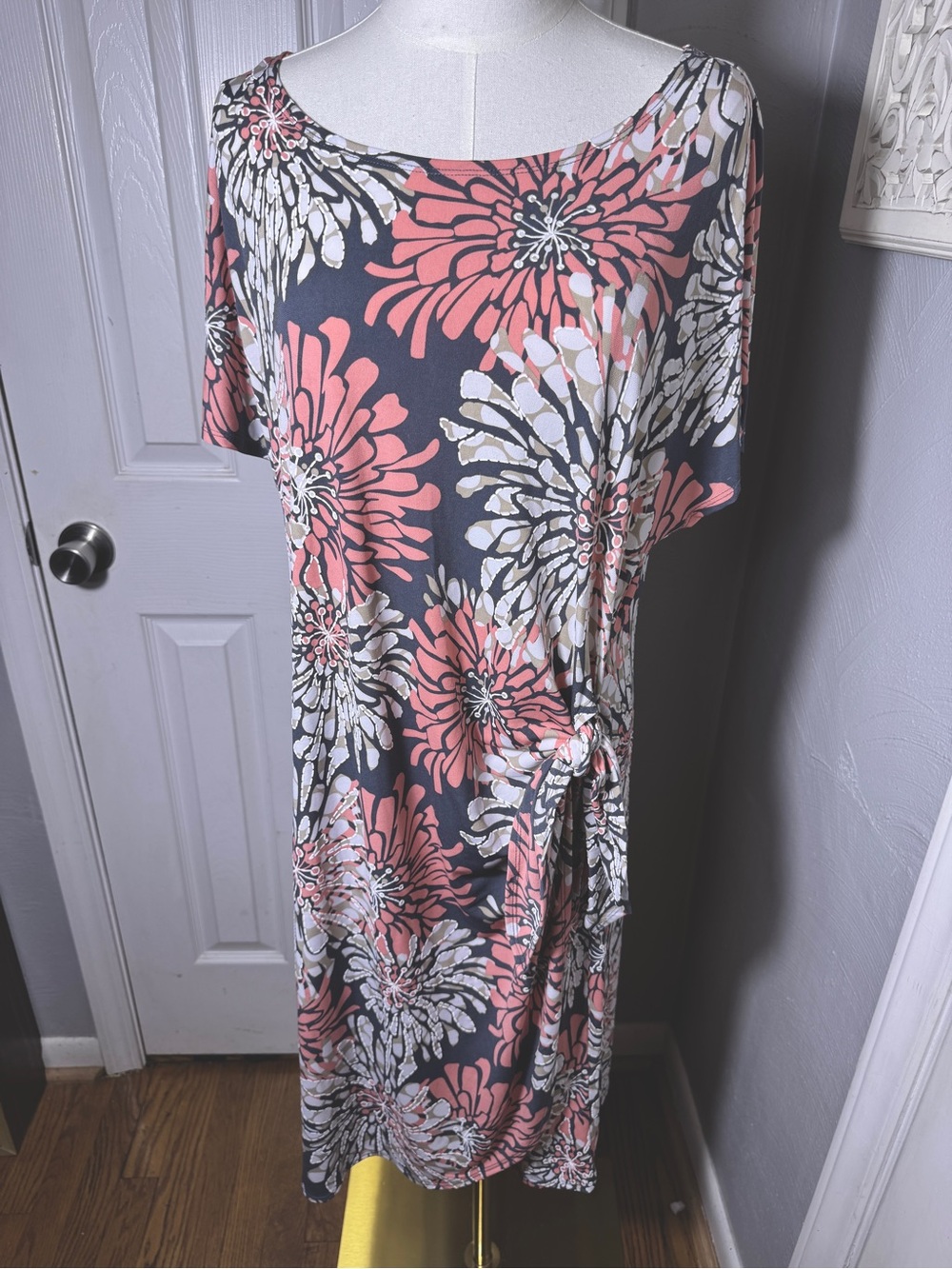 Signature Robbie Bee Floral Side Tie Wrap Dress Knee Length Chic Office